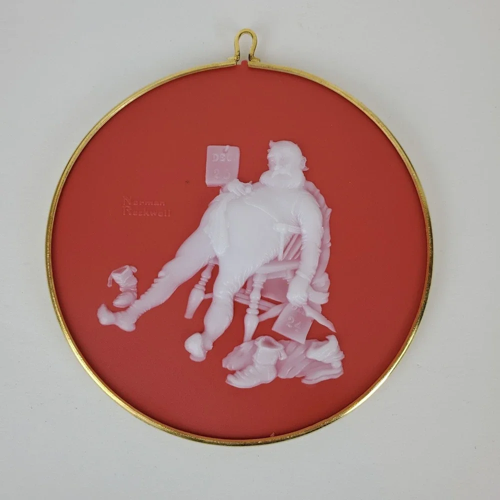 Vintage Hallmark Norman Rockwell Cameo Series Christmas Ornament 1988 Santa